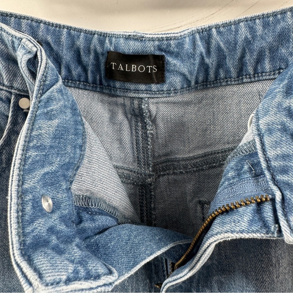 Talbots Wide Leg Crop Jeans | Embroidered Floral Eyelet | Medium Wash | Size 10 - Picture 5 of 9